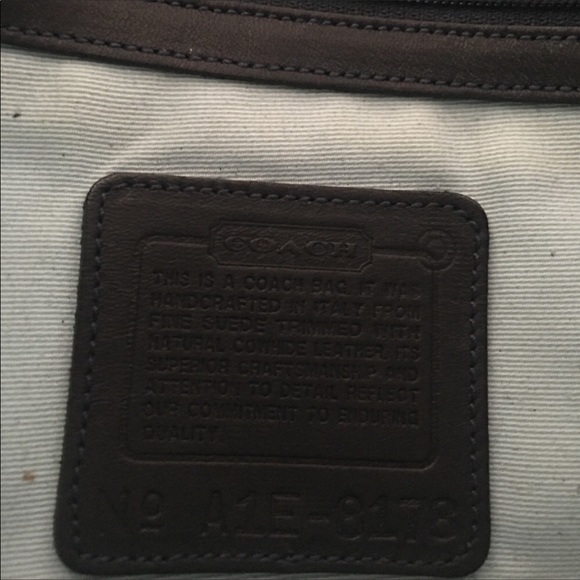 Rare! Coach Suede perforated Lt. Blue Slim Purse. - Picture 7 of 8